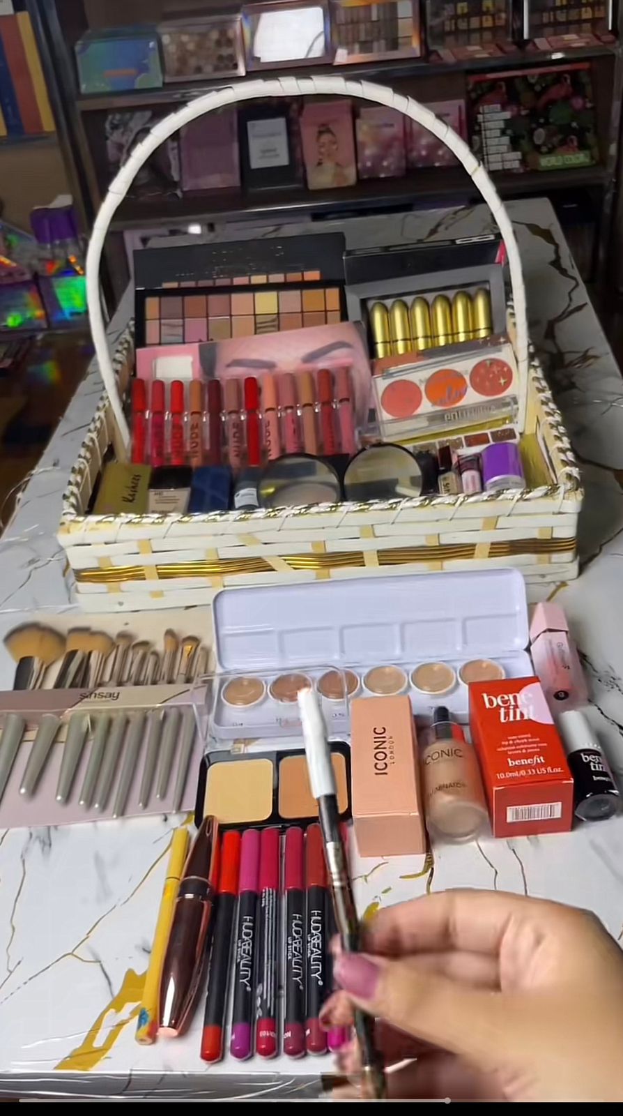 Makeup Deal 02