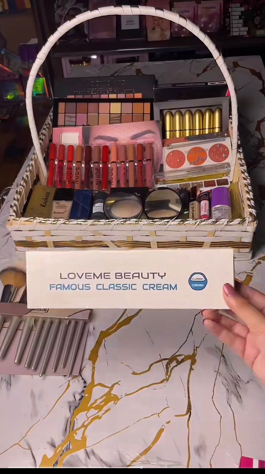 Makeup Deal 02