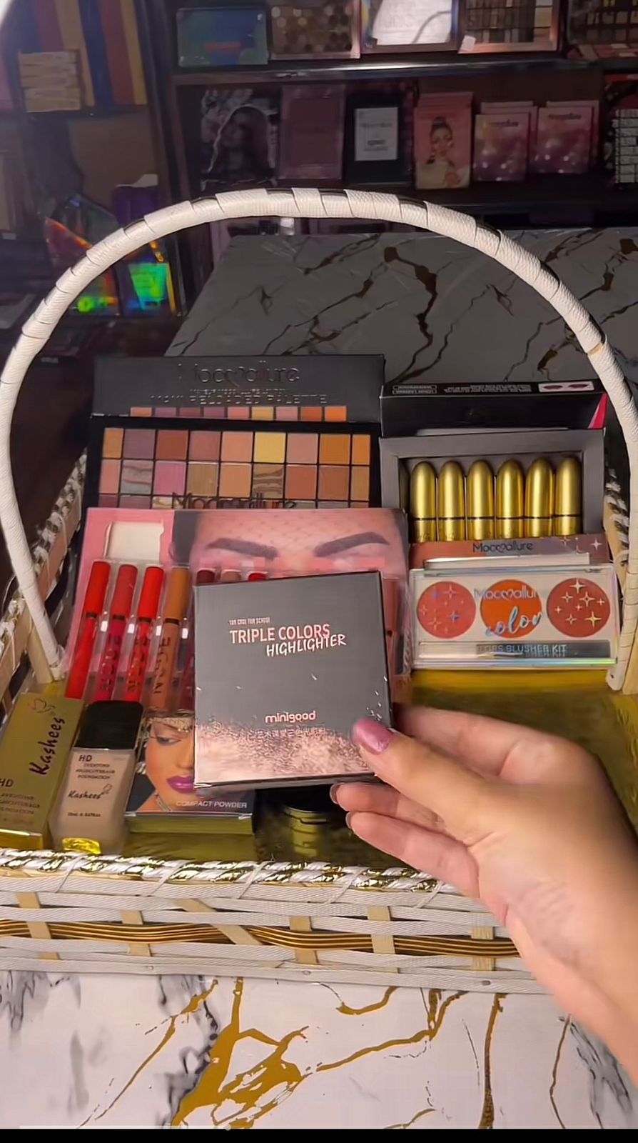 Makeup Deal 02