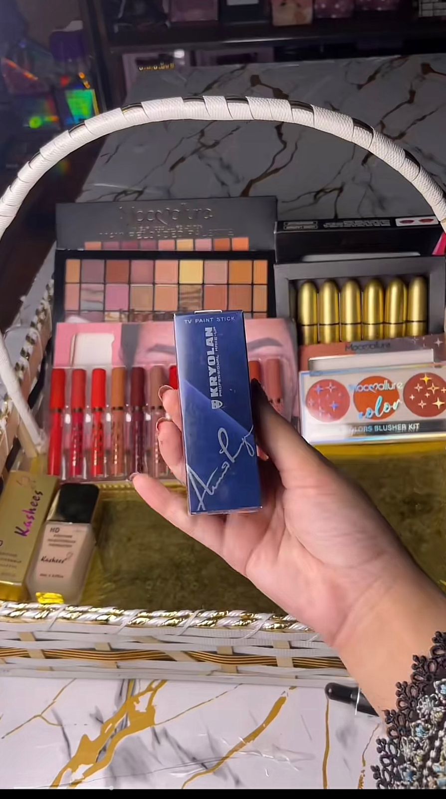Makeup Deal 02